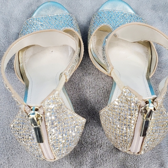 David's Bridal sparkle t-strap heels 7.5 - Picture 6 of 13
